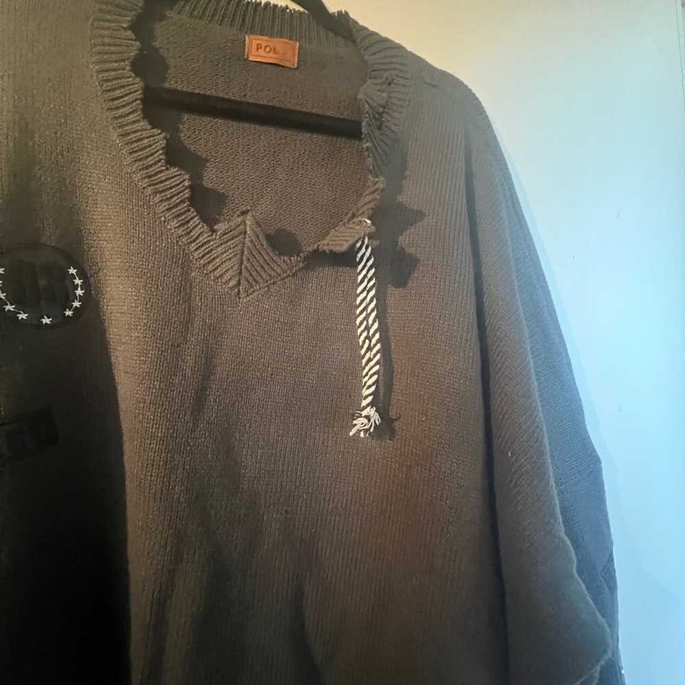 Sweater - Picture 3 of 5